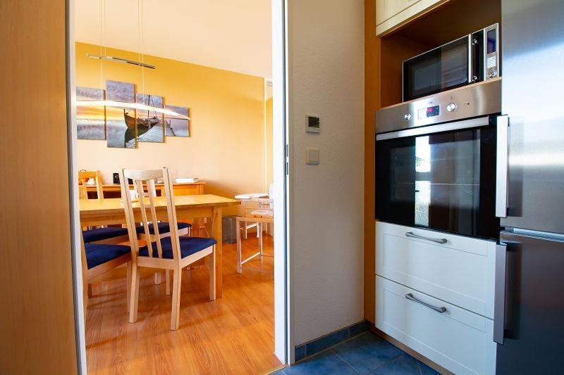 Ferienwohnung Rabe Остзебад Бинц Екстериор снимка